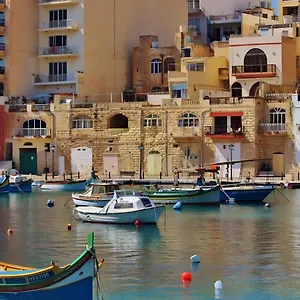 Ostello Bookarest Malta, San Giuliano